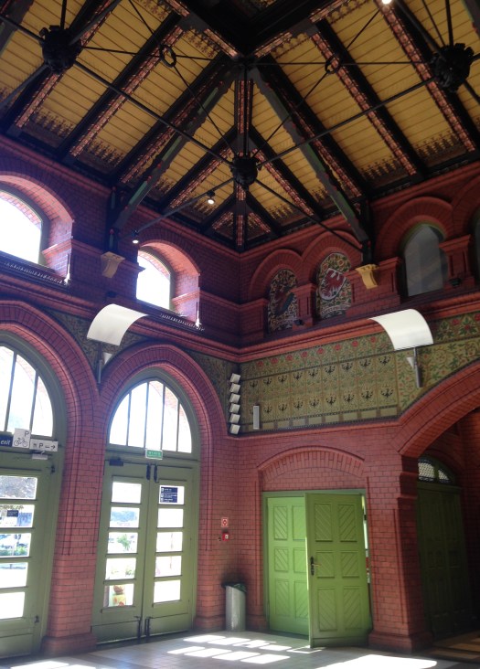 Malbork train station1edited.jpg