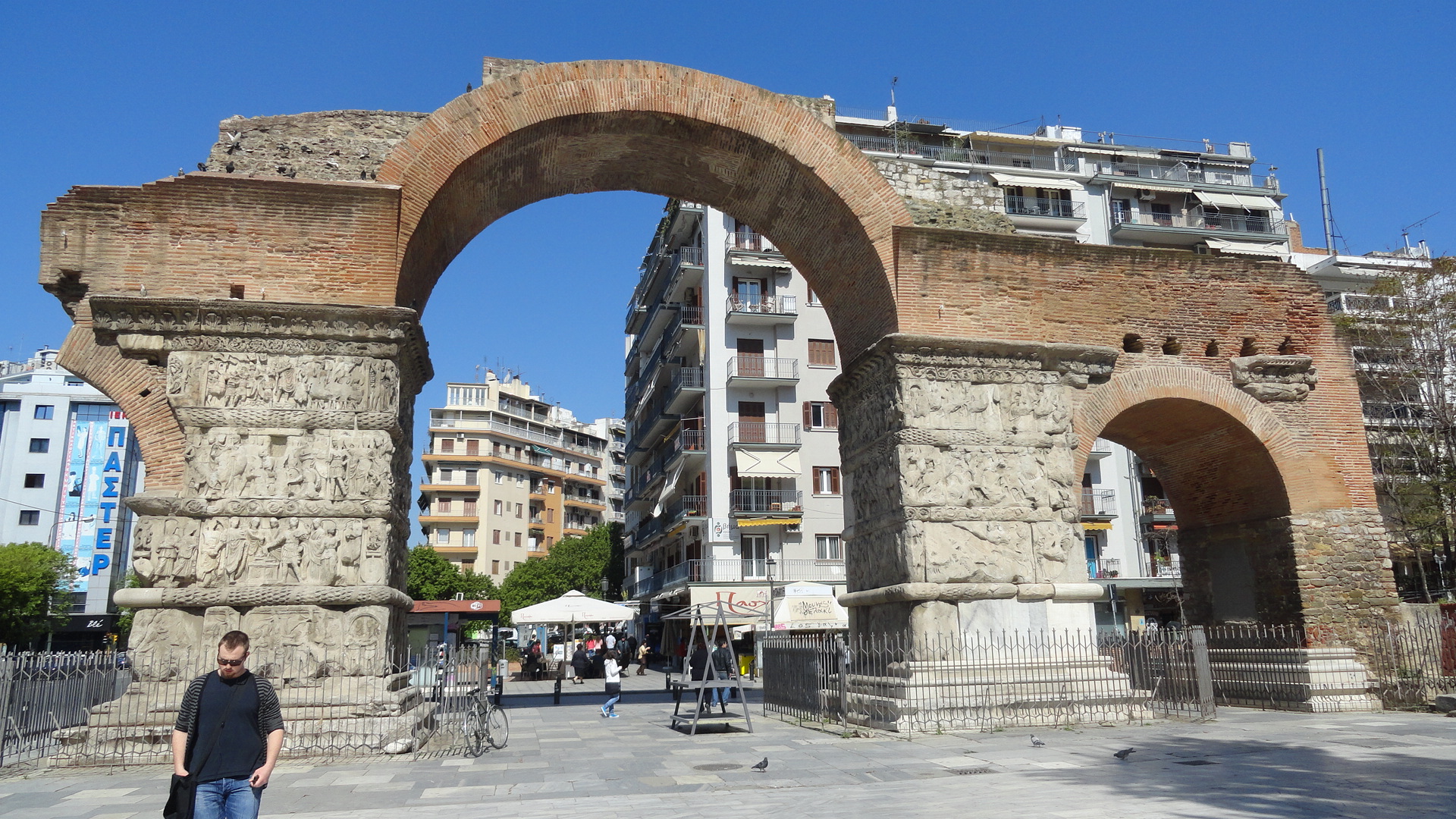 Arch of Galerius_4