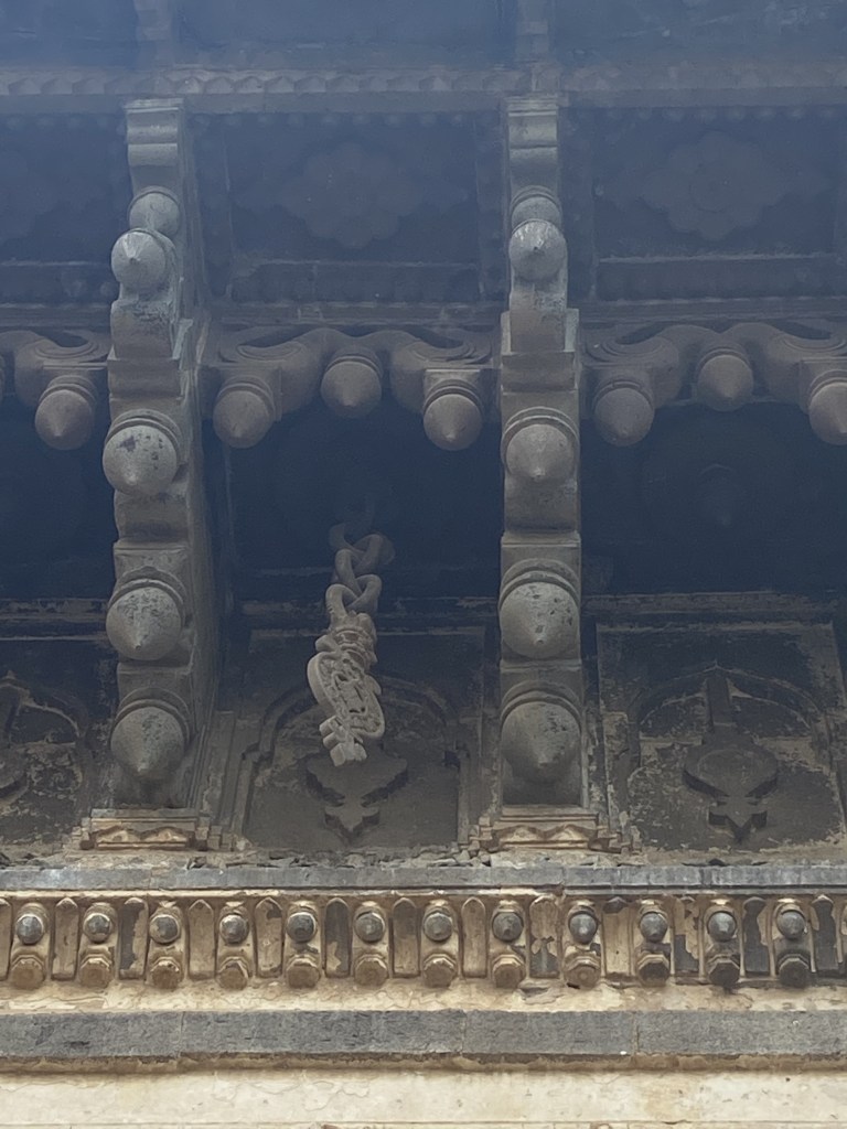 The mosque in Ibrahim Roza