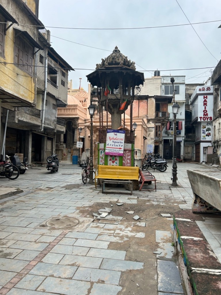 A chabutro in the chowk of a pol
