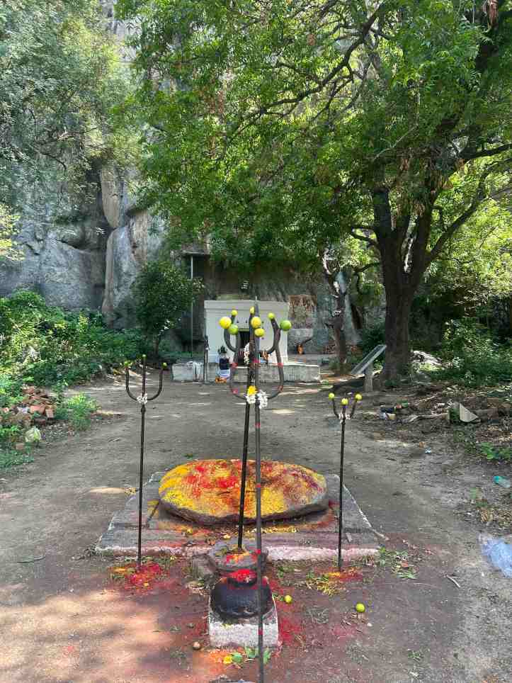 Kamalakkani Amman Temple on the way to the citadel, Gingee Fort