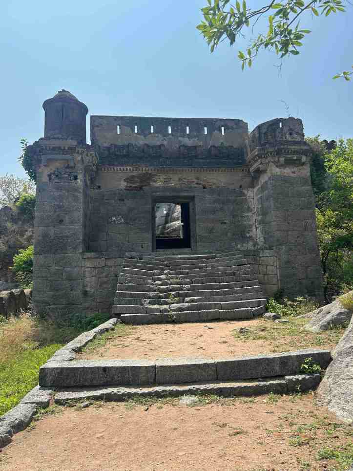 One of either gates onthe way to the citadel, Gingee Fort